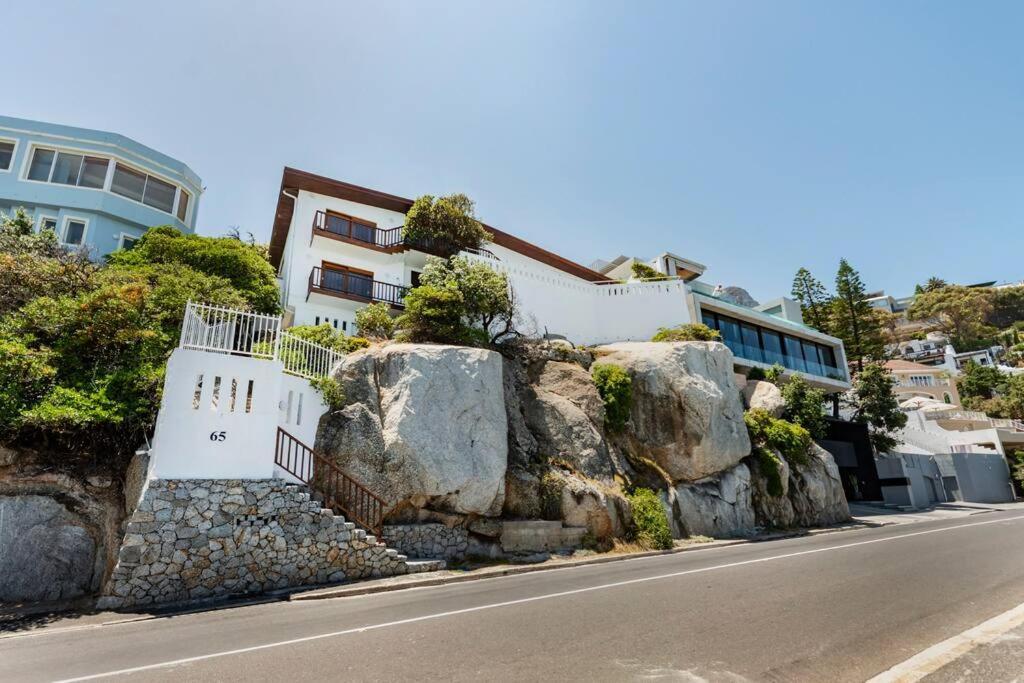 קייפטאון Bantry Bay Home With Atlantic Ocean Views מראה חיצוני תמונה